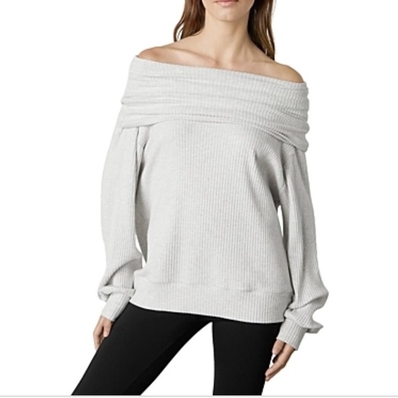 Velvet by Graham & Spencer Ruth Off-the-Shoulder Sweater. Size M - Picture 1 of 1